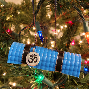 Yoga Mat Ornament - light blue